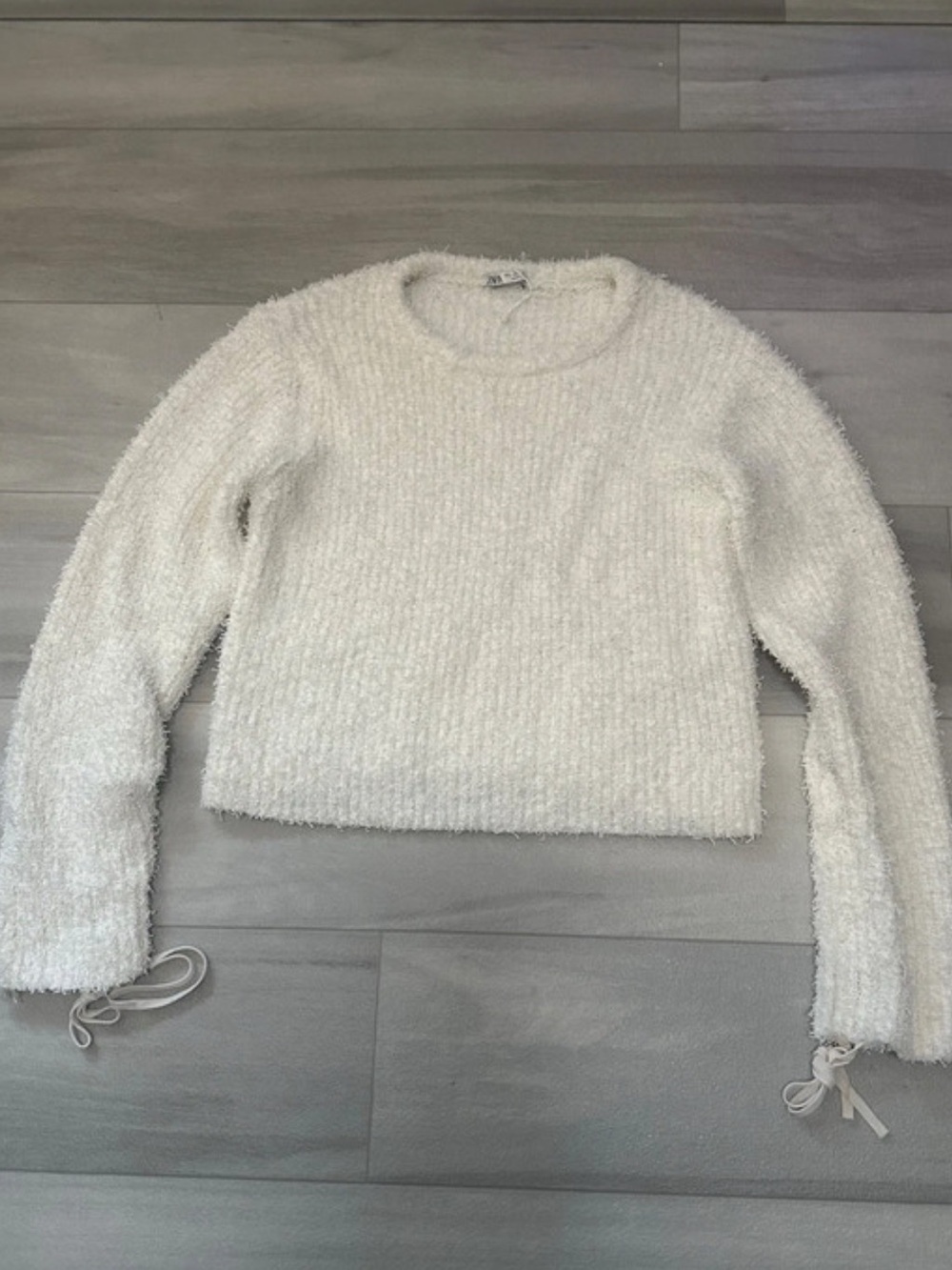 Zara White Textured Crew Neck Sweater